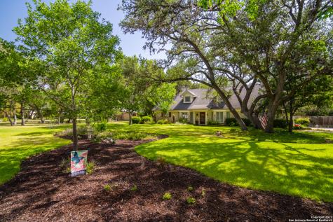 115 Honey Bee Lane Shavano Park TX 78231