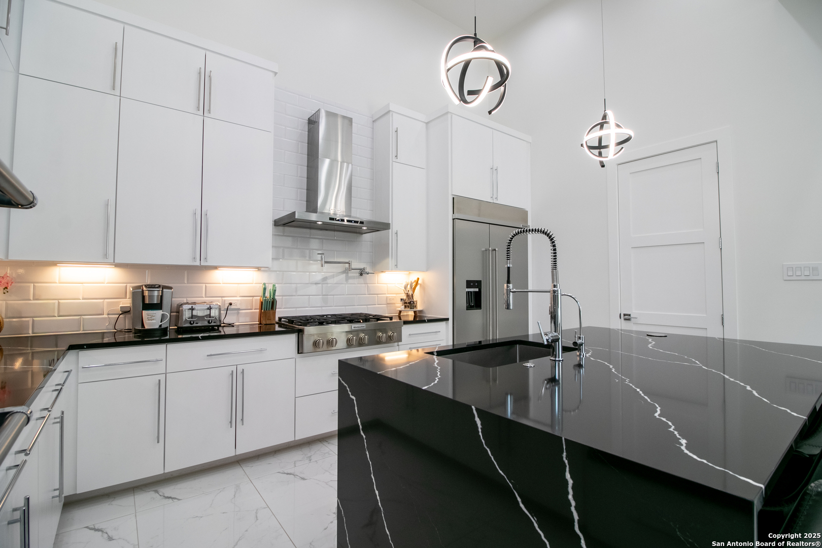 23610 Messina Canyon San Antonio TX 78255