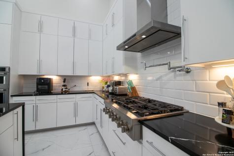23610 Messina Canyon San Antonio TX 78255