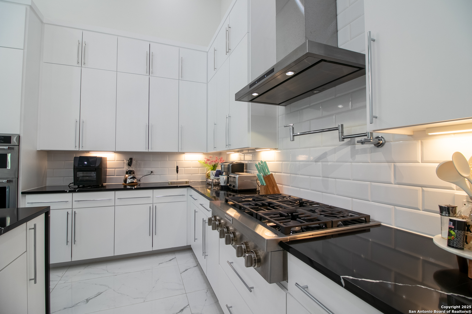 23610 Messina Canyon San Antonio TX 78255