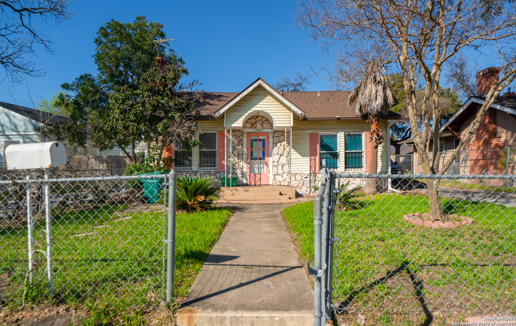 1645 W Magnolia Avenue San Antonio TX 78201