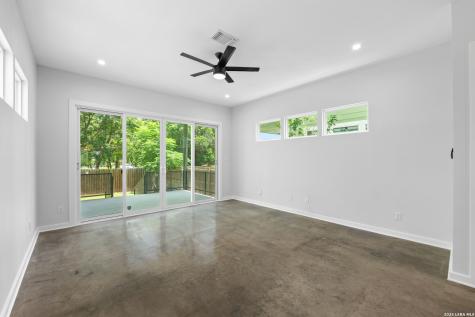 1753 E Crockett Street San Antonio TX 78202