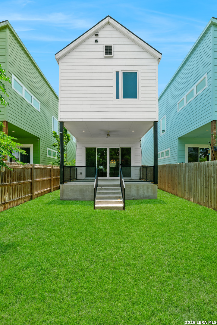 1753 E Crockett Street San Antonio TX 78202