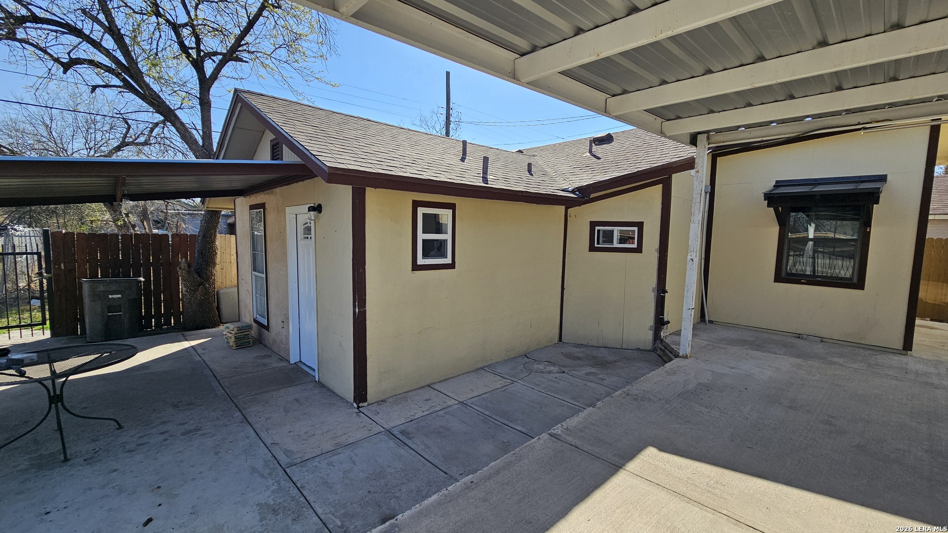 3902 W Salinas San Antonio TX 78207
