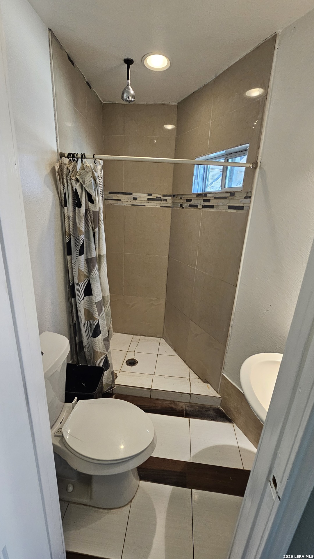 3902 W Salinas San Antonio TX 78207