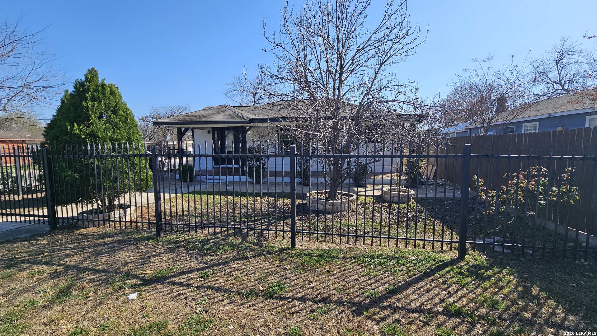 3902 W Salinas San Antonio TX 78207