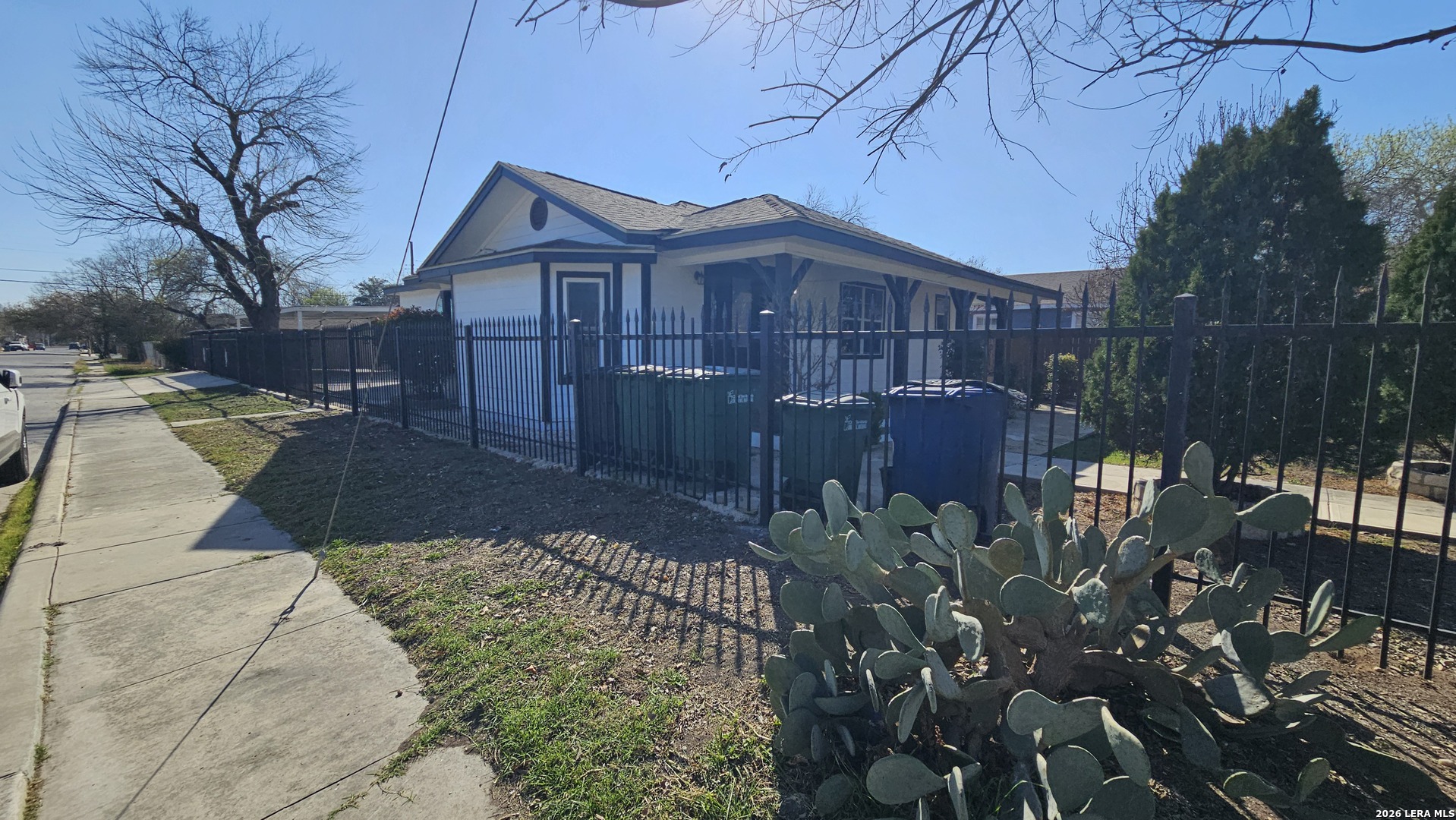 3902 W Salinas San Antonio TX 78207