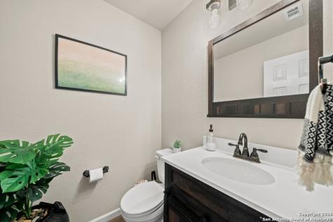 2111 Wiltshire New Braunfels TX 78130
