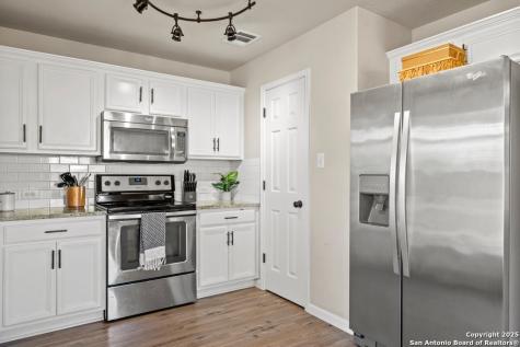 2111 Wiltshire New Braunfels TX 78130