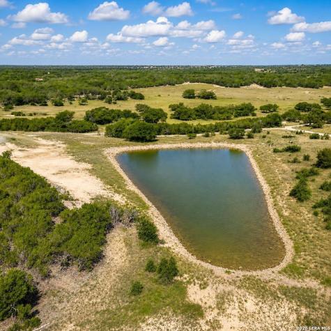 115 Yellowstone Hunt TX 78024