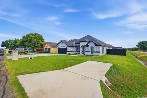 15710 Fair Lane Selma TX 78154