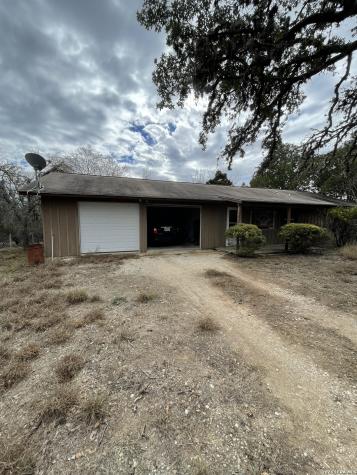 1196 Lower Mason Creek Road Bandera TX 78003