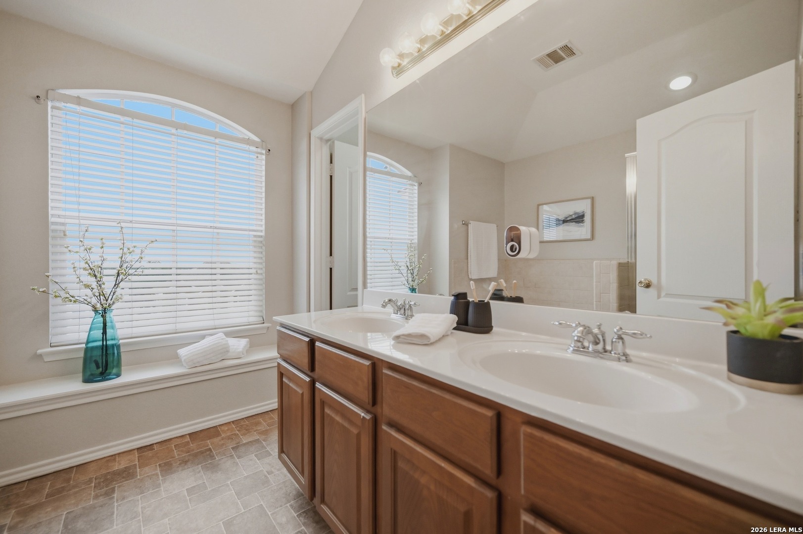 4943 Augusta Square San Antonio TX 78247