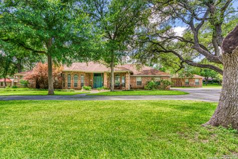 312 Oak Mott Court Seguin TX 78155