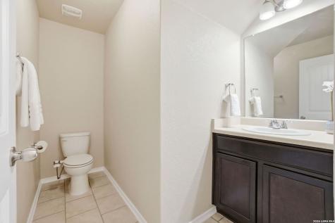 8826 Palmetto Falls San Antonio TX 78254
