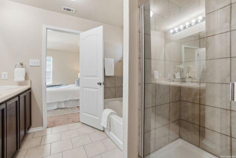 8826 Palmetto Falls San Antonio TX 78254