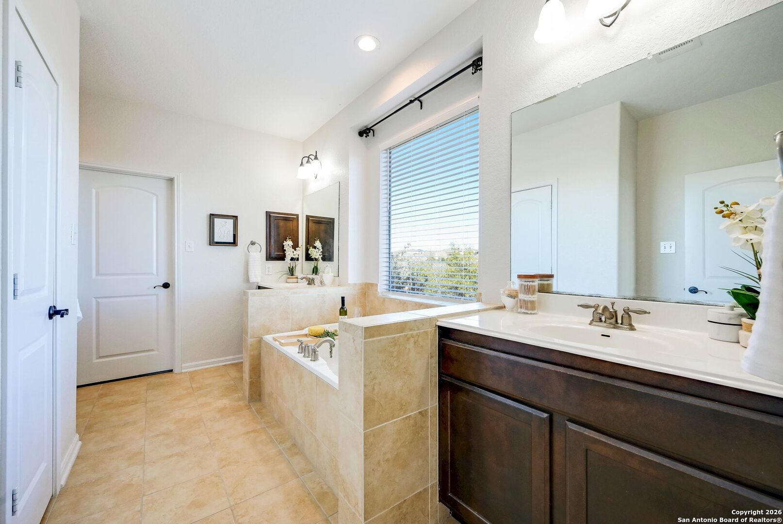 814 Artisan Way San Antonio TX 78260