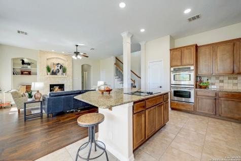 814 Artisan Way San Antonio TX 78260