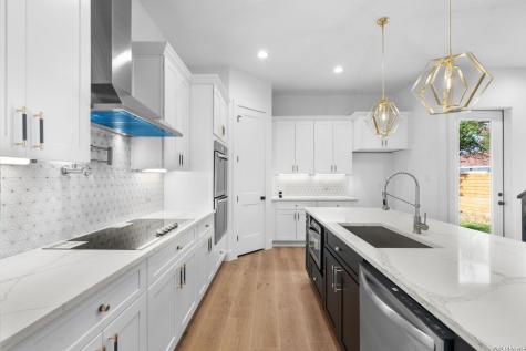 111 Dowdy San Antonio TX 78204