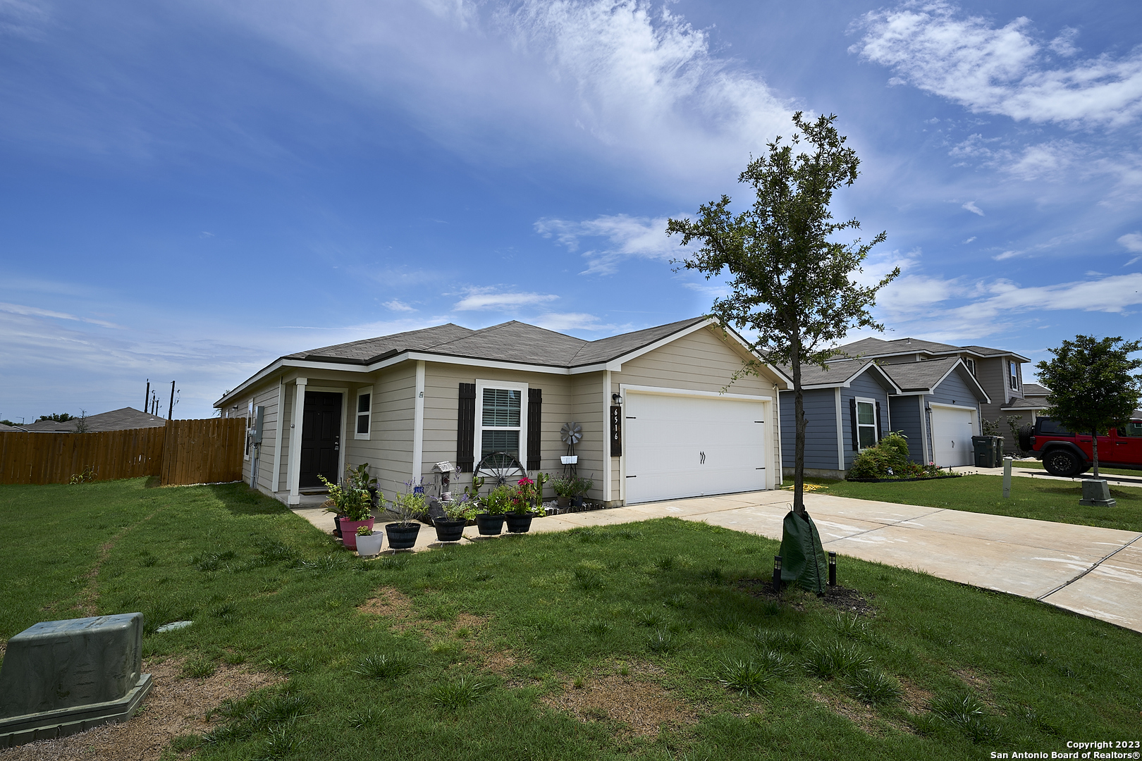 6516 Dodger Valley San Antonio TX 78252