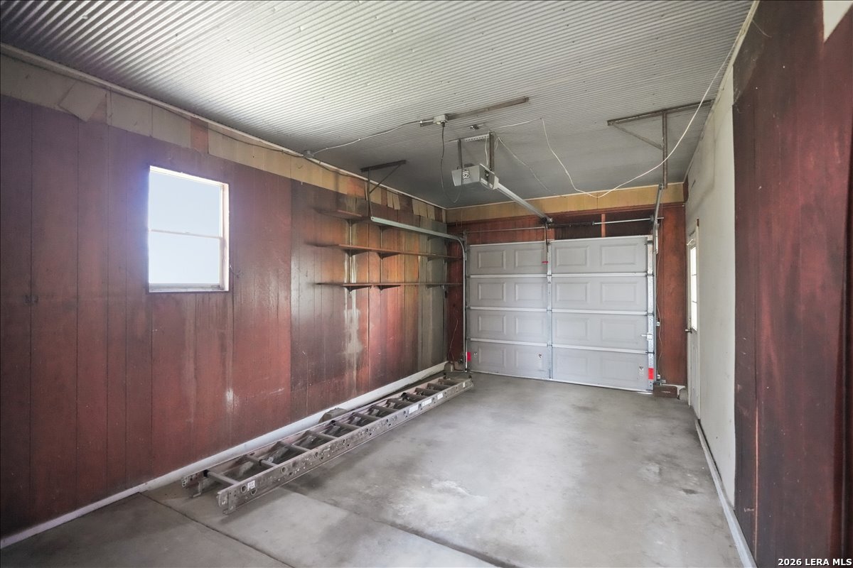 112 Charles Street George West TX 78022