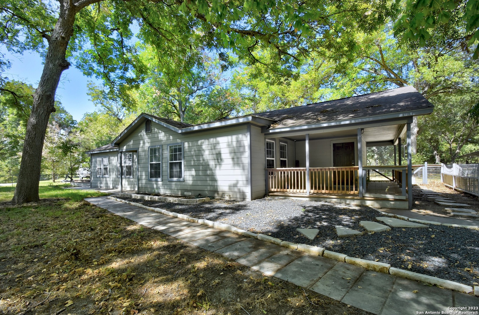 1172 Pecan Point Seguin TX 78155