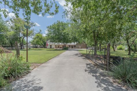1690 Waterway Lane New Braunfels TX 78130