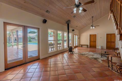 1690 Waterway Lane New Braunfels TX 78130