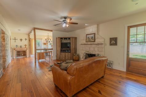 1690 Waterway Lane New Braunfels TX 78130