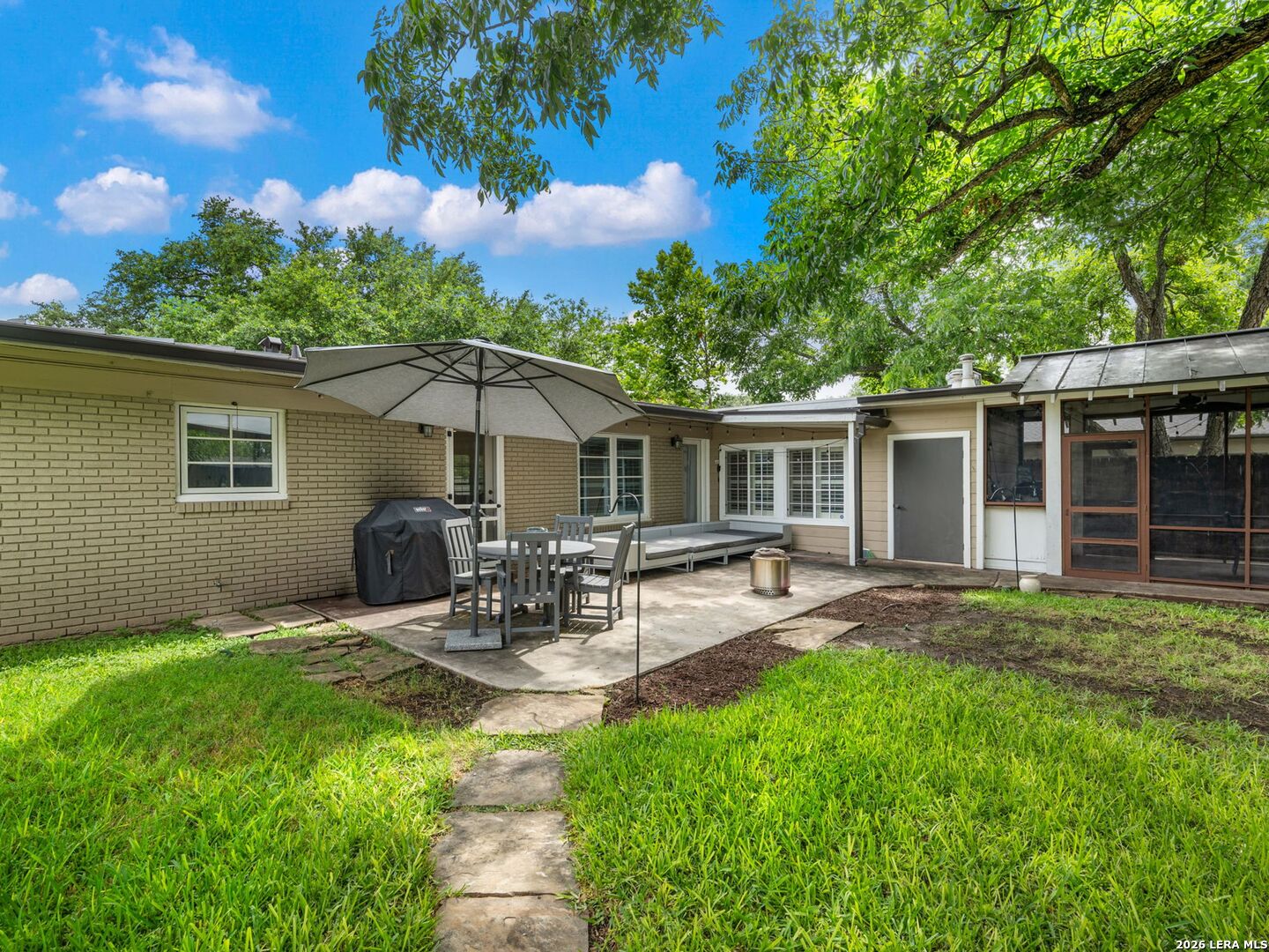 215 Ridgehaven San Antonio TX 78209