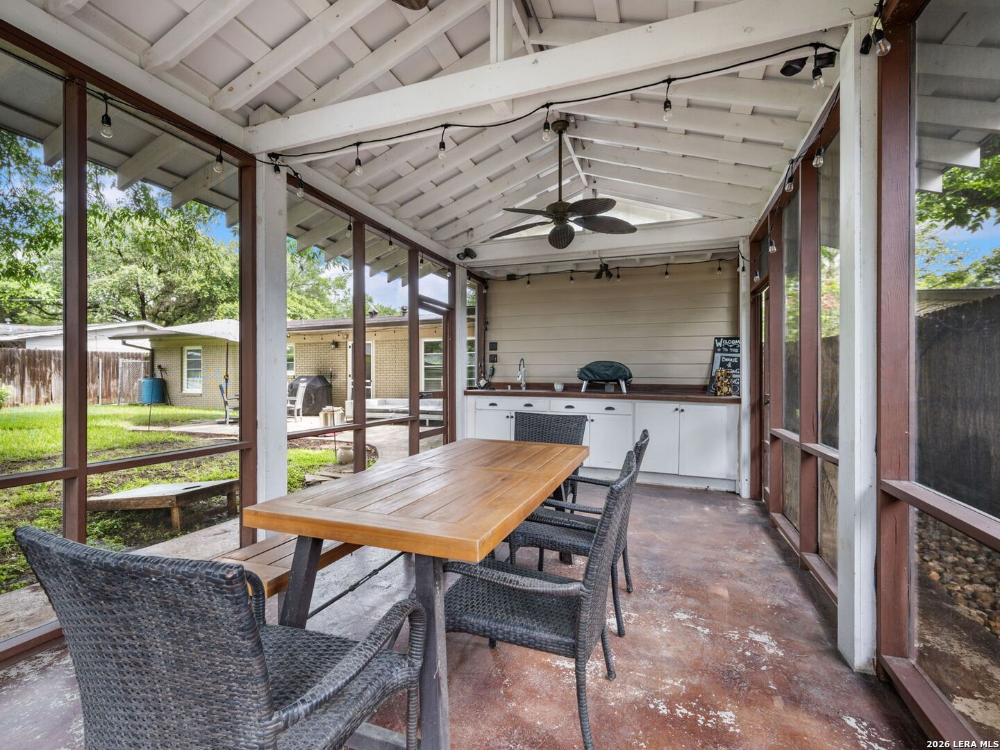 215 Ridgehaven San Antonio TX 78209