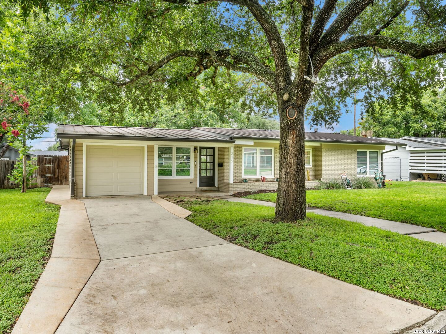 215 Ridgehaven San Antonio TX 78209
