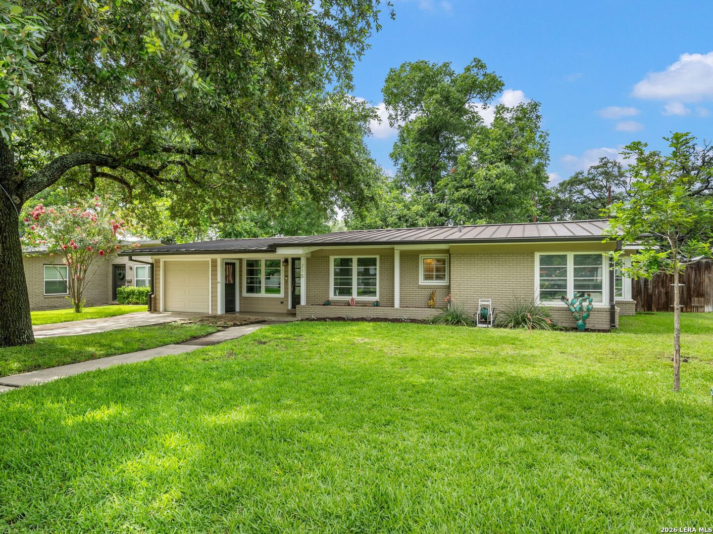 215 Ridgehaven San Antonio TX 78209