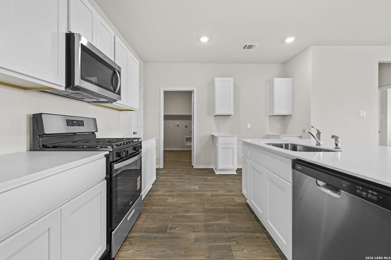 147 Sabine Gull San Antonio TX 78253