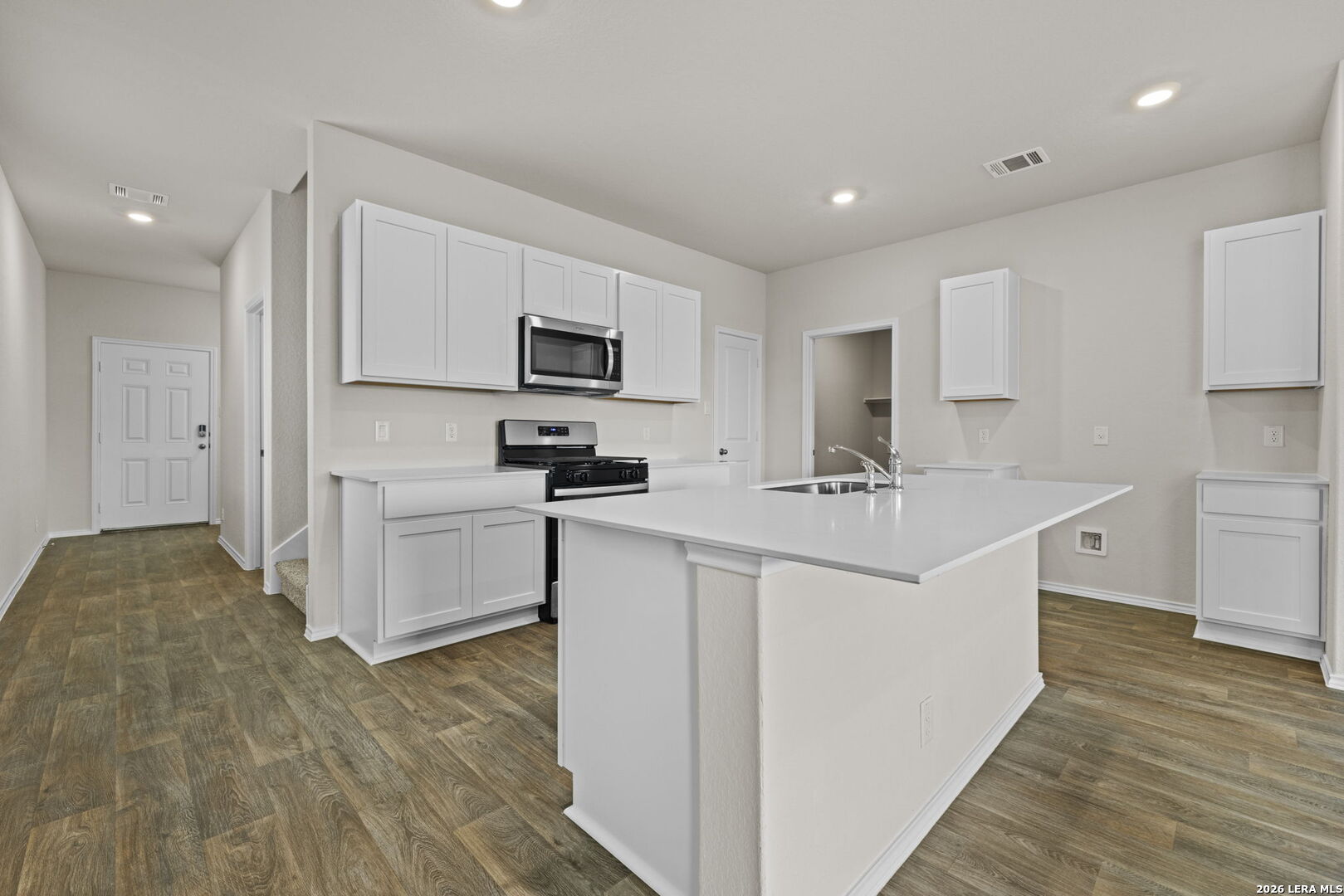147 Sabine Gull San Antonio TX 78253