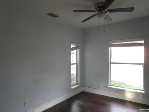 401 Princeton Avenue San Antonio TX 78201