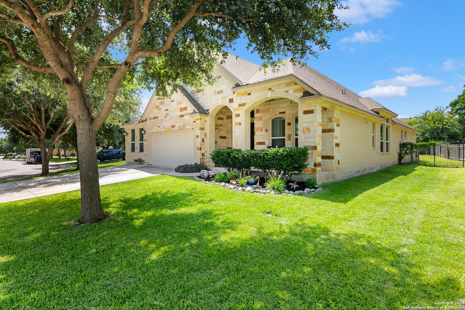 13247 Helotes Circle Helotes TX 78023