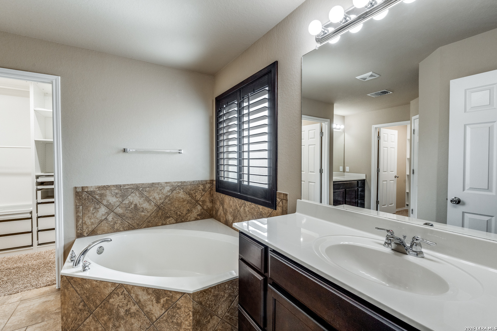 333 Atalaya Cibolo TX 78108