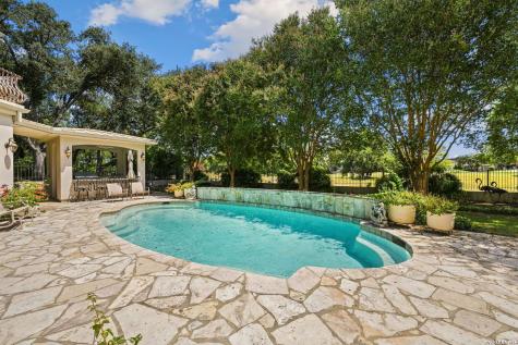 18914 De Enclave San Antonio TX 78258