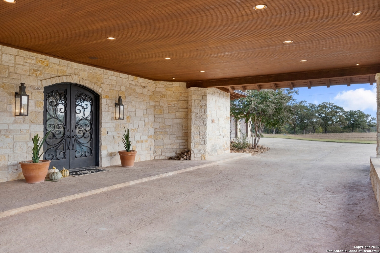 170 Goose Landing Way Harper TX 78631