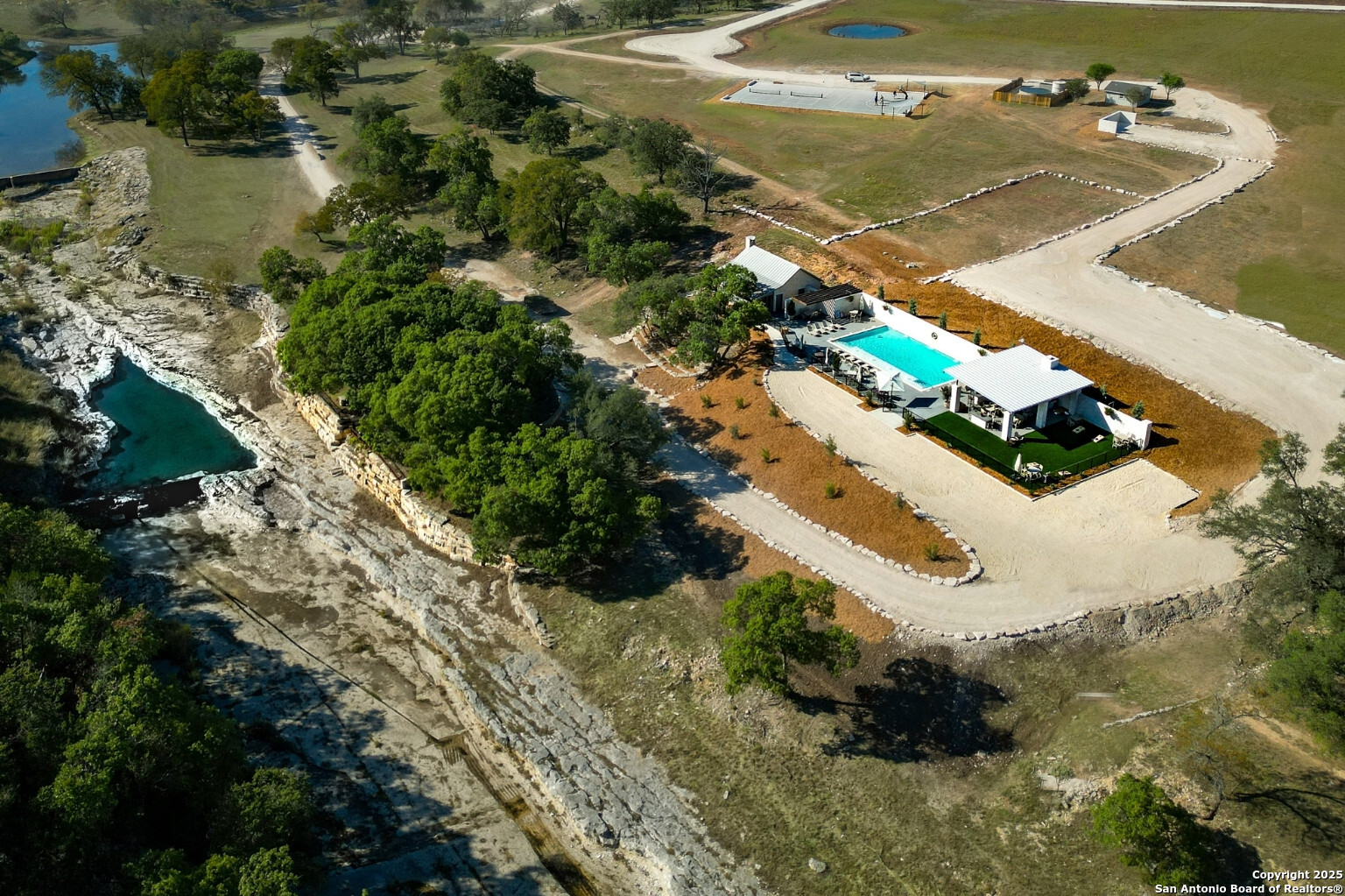 170 Goose Landing Way Harper TX 78631
