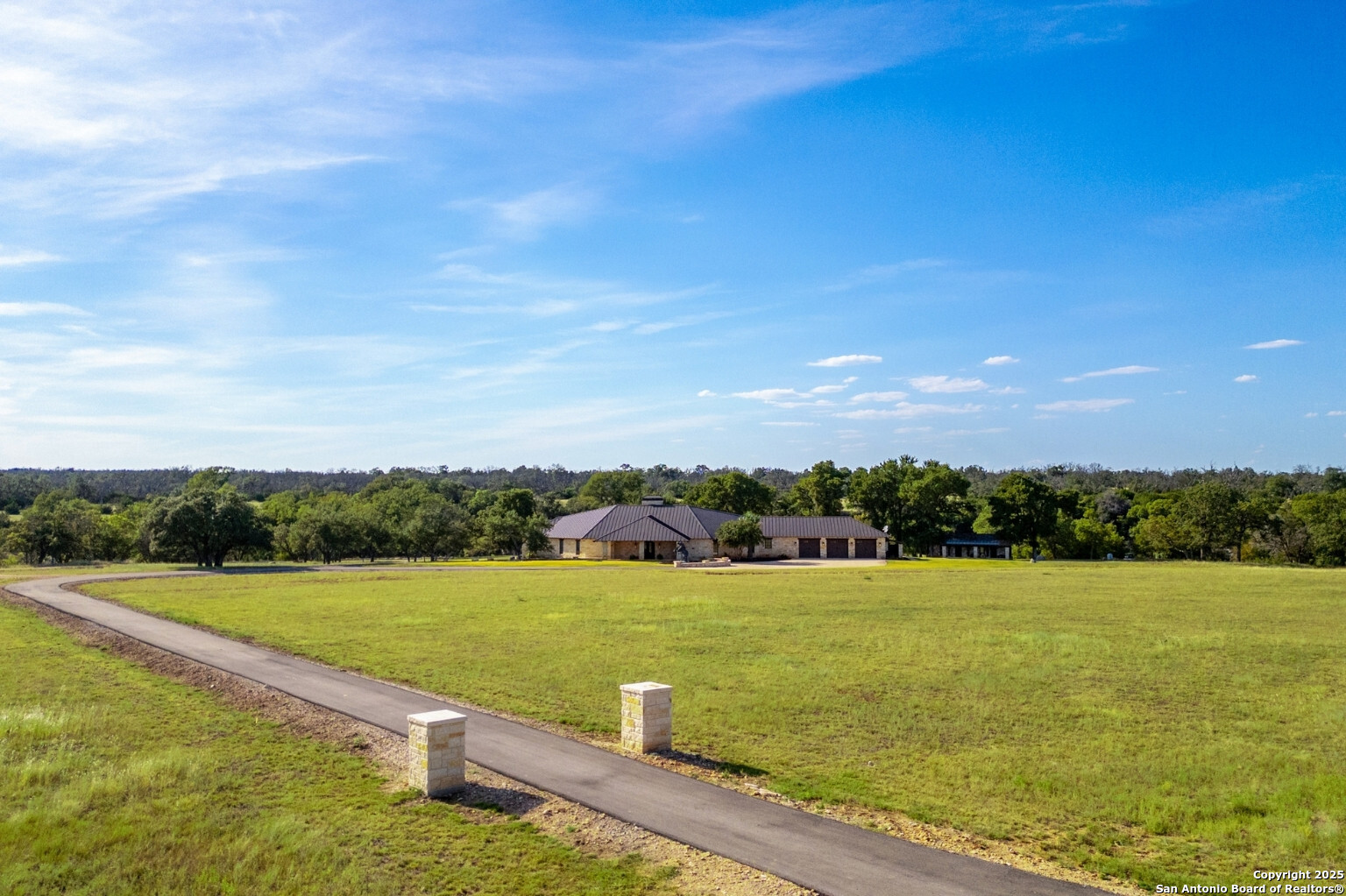 170 Goose Landing Way Harper TX 78631