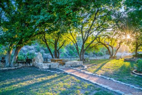 170 Goose Landing Way Harper TX 78631