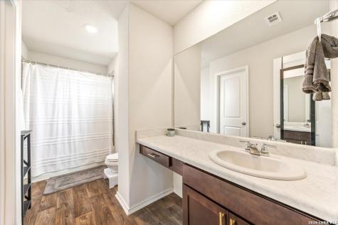 10011 Crabapple Pass San Antonio TX 78254
