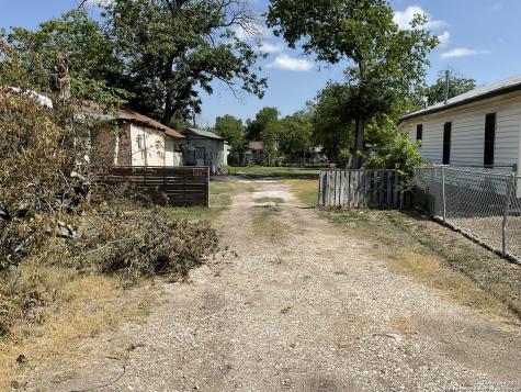 3023 Chihuahua Street San Antonio TX 78207