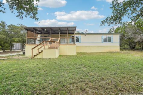 140 Lake Terrace Drive Lakehills TX 78063