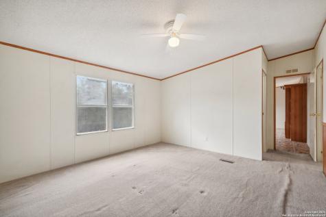 140 Lake Terrace Drive Lakehills TX 78063