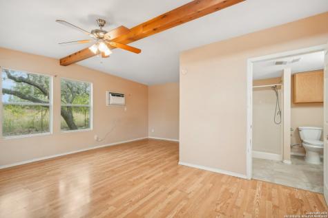 140 Lake Terrace Drive Lakehills TX 78063