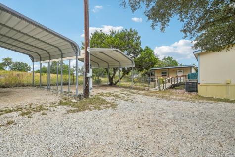 140 Lake Terrace Drive Lakehills TX 78063
