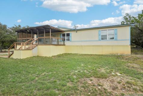 140 Lake Terrace Drive Lakehills TX 78063
